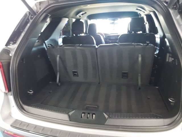 Used 2023 Ford Explorer ST-Line w/ Class IV Trailer Tow Package RWD image 32