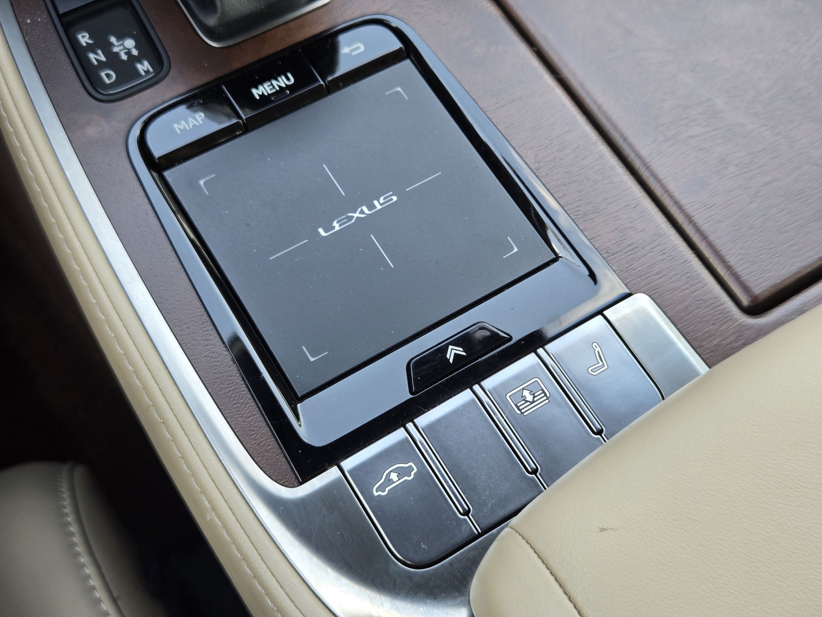 Used 2018 Lexus LS 500 w/ Interior Upgrade Package RWD image 16