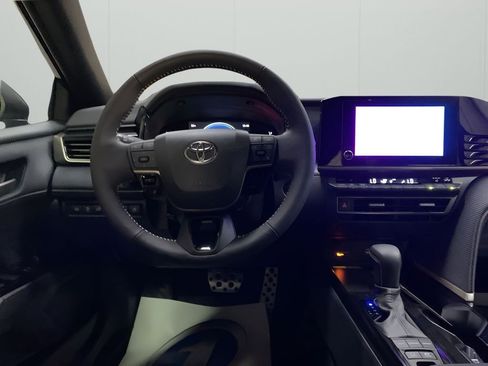 New 2026 Toyota Camry SE FWD image 16