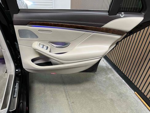 Used 2015 Mercedes-Benz S 550 Sedan image 46