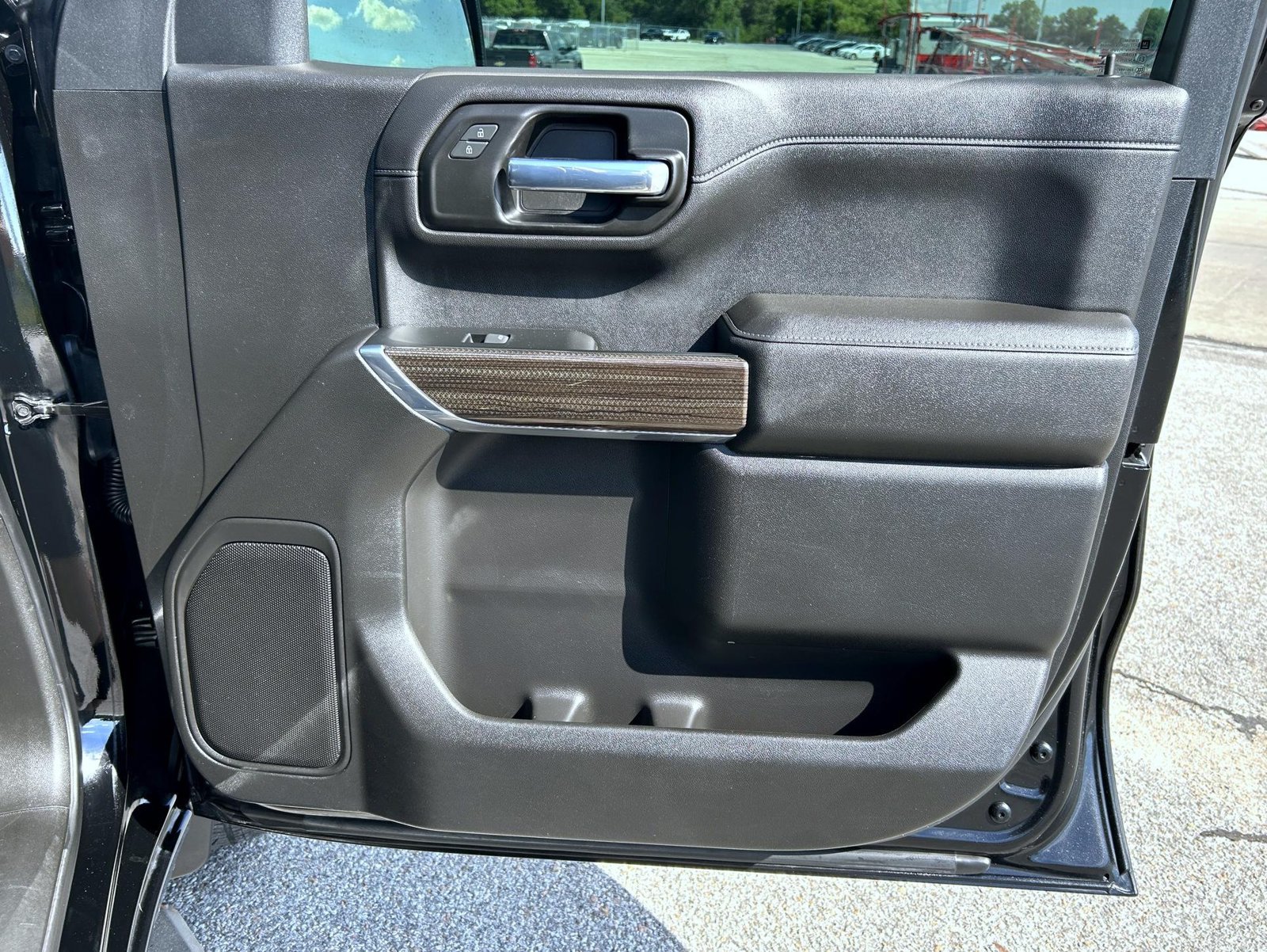 Used 2022 Chevrolet Silverado 1500 RST AWD/4WD image 16
