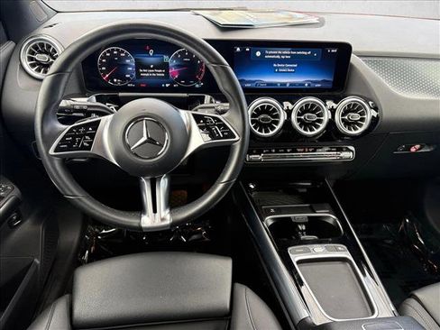 Used 2025 Mercedes-Benz GLA 250 image 18