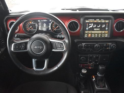Used 2023 Jeep Wrangler Unlimited Rubicon w/ LED Lighting Group AWD/4WD image 3