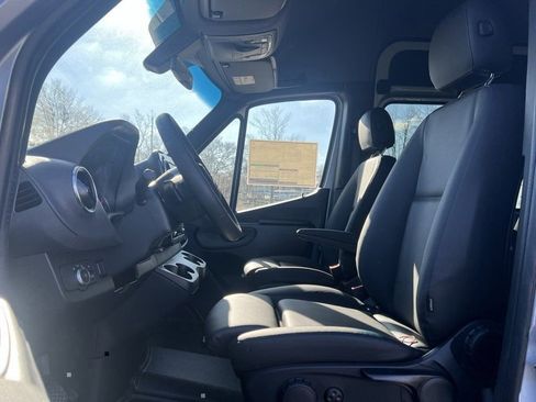 New 2025 Mercedes-Benz Sprinter 2500 image 14