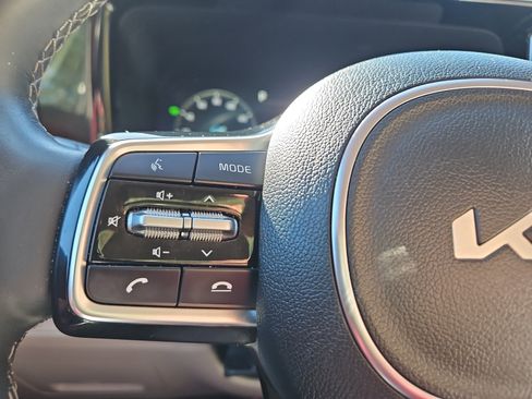 Used 2024 Kia Sorento SX Prestige image 25