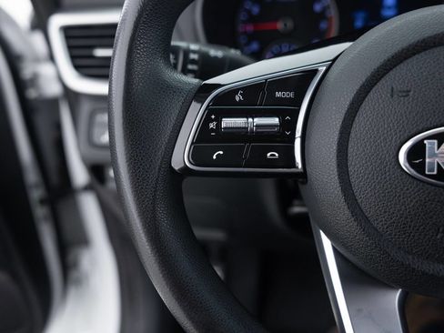 Used 2020 Kia Optima LX image 36