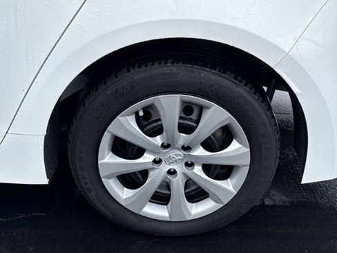 Used 2023 Toyota Corolla LE image 30