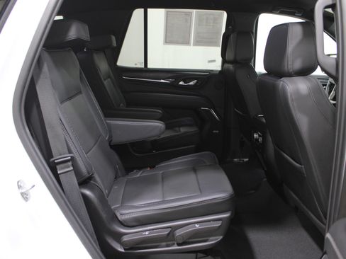 Used 2024 GMC Yukon Denali image 32