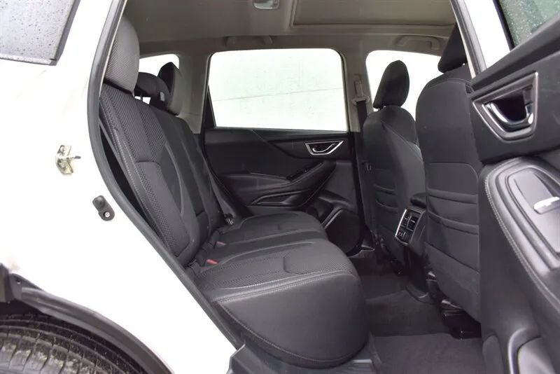 Used 2020 Subaru Forester Premium AWD/4WD image 28