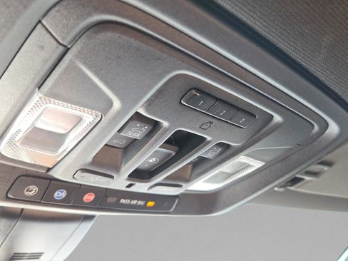 Used 2022 Chevrolet Silverado 3500 High Country image 27