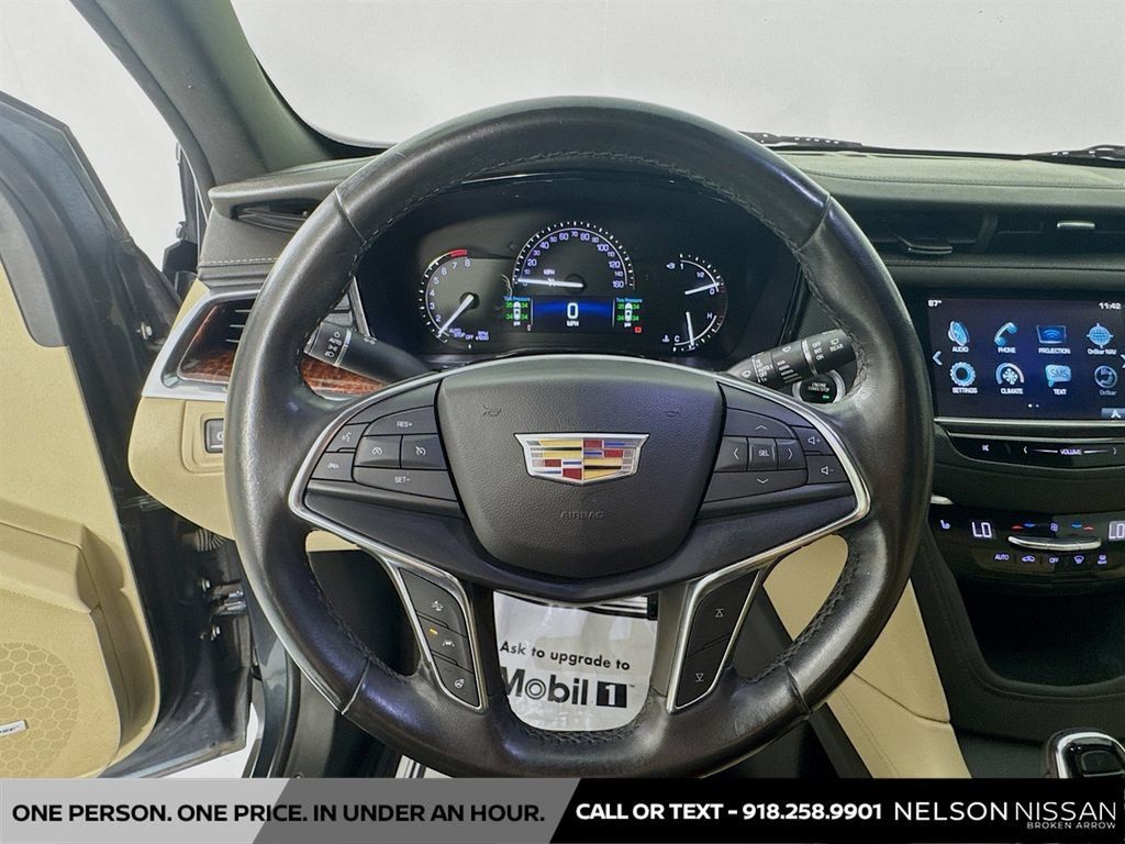 Used 2019 Cadillac XT5 Luxury FWD image 11