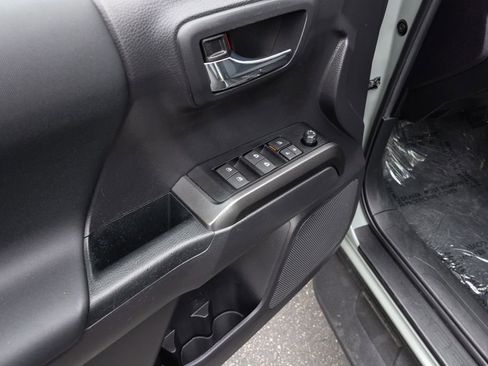 Certified 2023 Toyota Tacoma TRD Sport AWD/4WD image 10