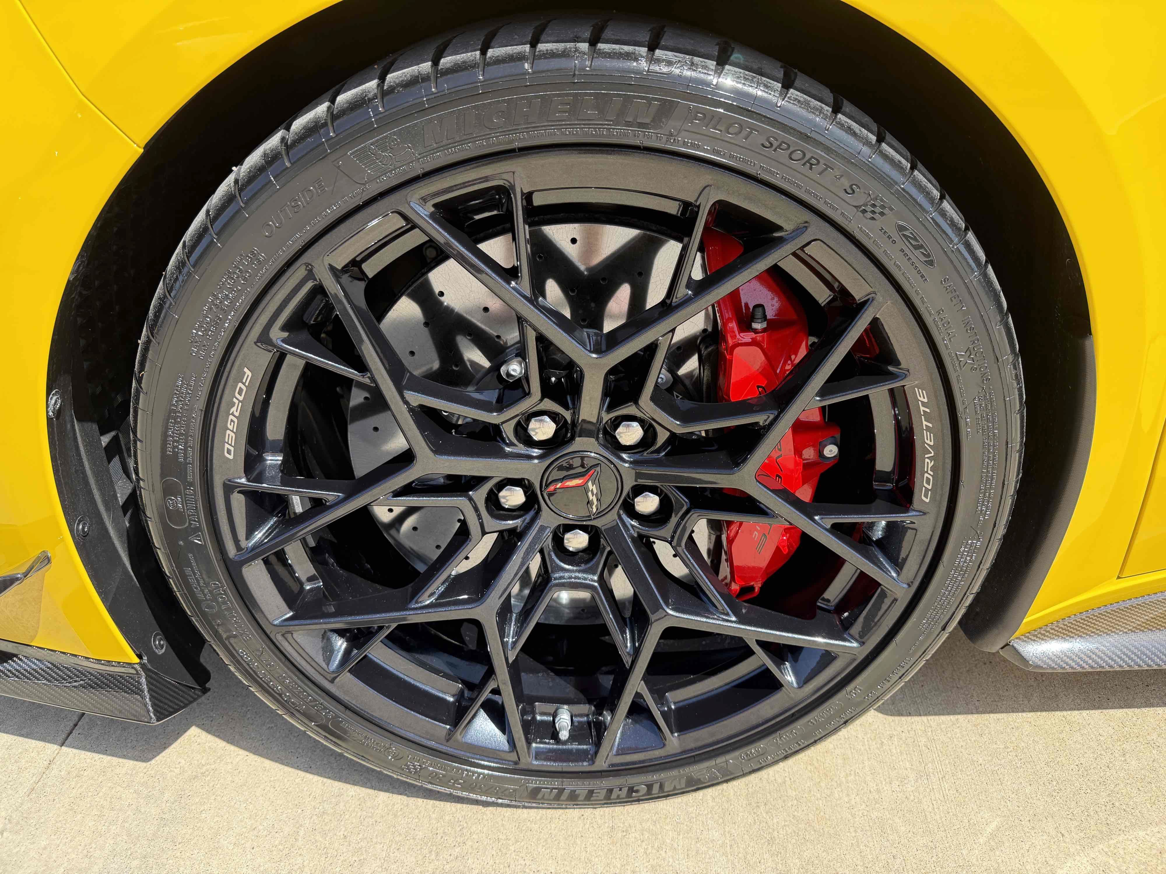 Used 2026 Chevrolet Corvette ZR1 w/ ZR1 Carbon Fiber Aero Package RWD image 28