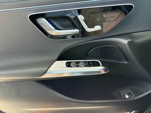 Used 2025 Mercedes-Benz E 350 Sedan image 13