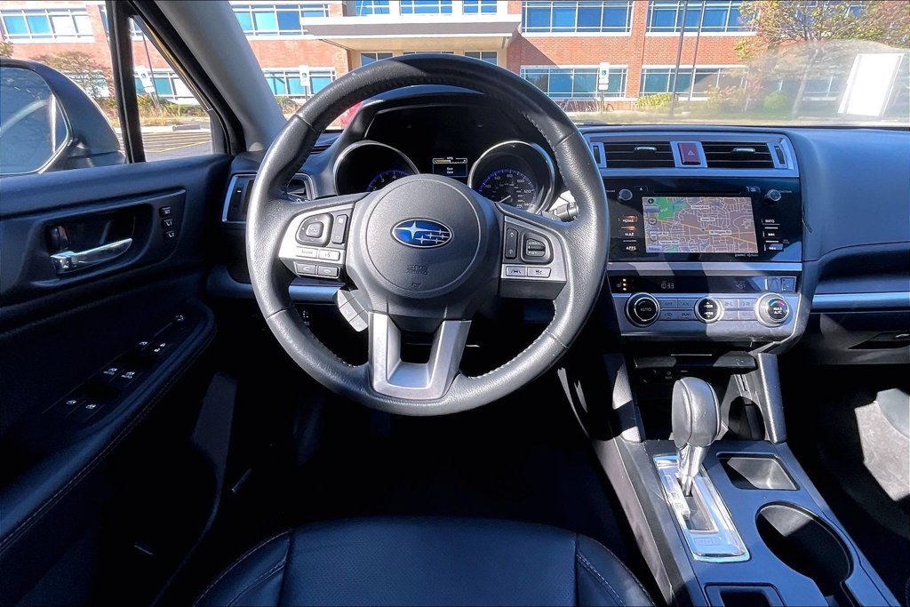 Used 2016 Subaru Outback 2.5i Limited AWD/4WD image 5