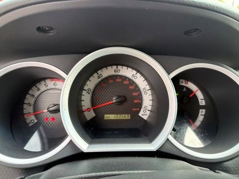 Used 2015 Toyota Tacoma PreRunner w/ SR5 Package RWD image 9