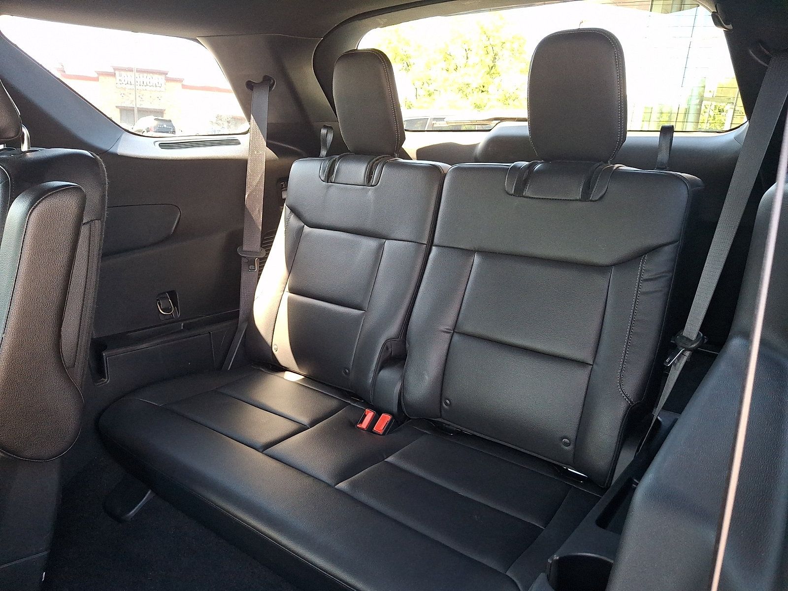 Used 2020 Ford Explorer XLT w/ Equipment Group 202A AWD/4WD image 11