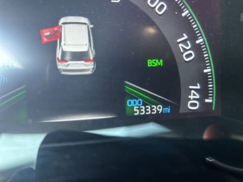 Used 2023 Toyota RAV4 XLE image 17