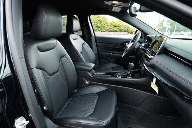 New 2026 Jeep Compass Latitude AWD/4WD image 27