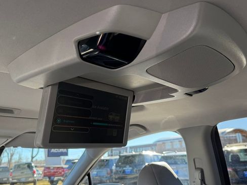 Used 2019 Honda Pilot Touring image 17