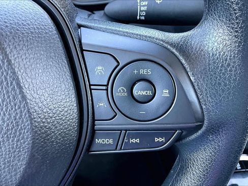 Used 2024 Toyota Corolla LE FWD image 21
