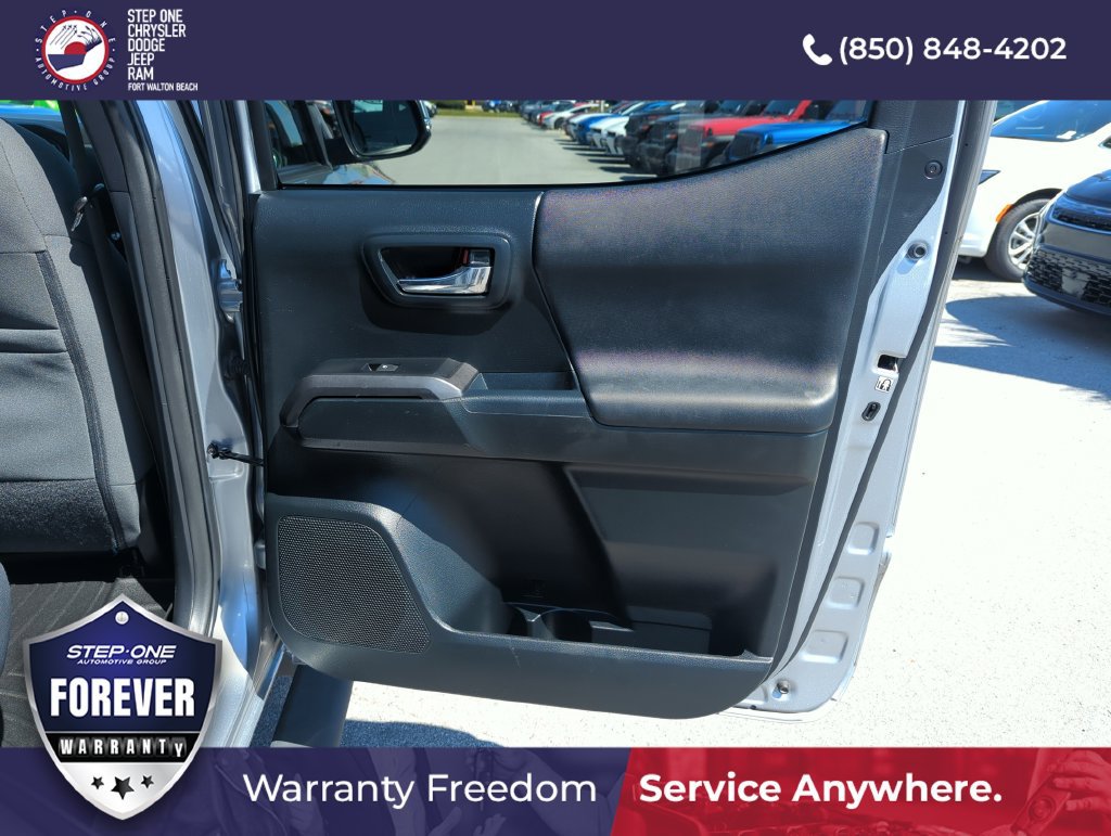 Used 2017 Toyota Tacoma TRD Off-Road w/ Tow Package RWD image 28