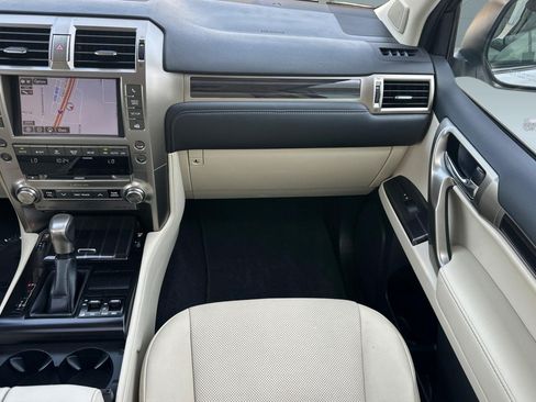 Used 2021 Lexus GX 460 Premium w/ Premium Plus Package AWD/4WD image 33