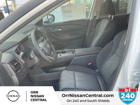 New 2026 Nissan Rogue SV w/ Cold Weather Package FWD image 17