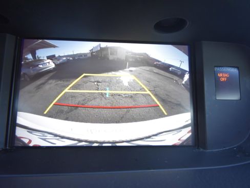 Used 2017 Lexus ES 300h w/ Navigation System Package image 8