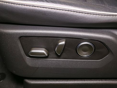 Used 2021 Cadillac Escalade Premium Luxury w/ Performance Package image 49