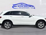 Used 2016 Mercedes-Benz GLC 300 4MATIC w/ Multimedia Package image 4