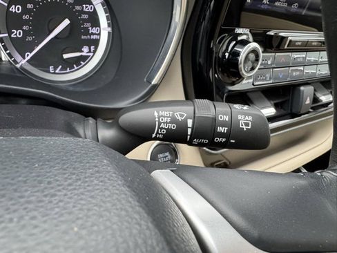 Certified 2022 Toyota Highlander Platinum image 34