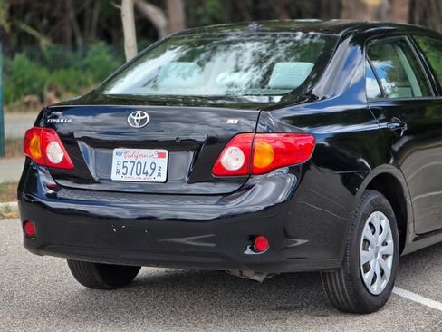 Used 2010 Toyota Corolla image 13
