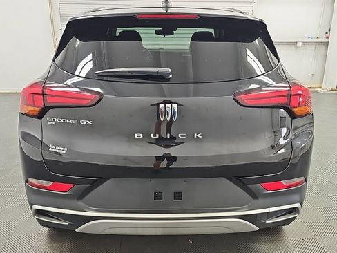 Used 2024 Buick Encore GX Preferred w/ Comfort Package AWD/4WD image 8