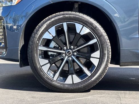 Certified 2026 Volvo XC60 B5 Plus AWD/4WD image 25