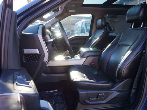 Used 2017 Ford F150 Lariat w/ Equipment Group 502A Luxury AWD/4WD image 19