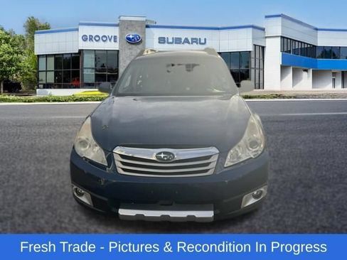 Used 2011 Subaru Outback 2.5i Limited AWD/4WD image 8