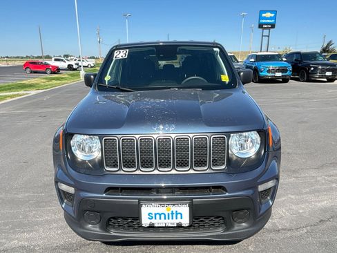 Used 2023 Jeep Renegade Latitude image 75