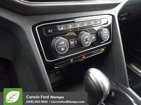 Used 2018 Volkswagen Atlas SEL image 17