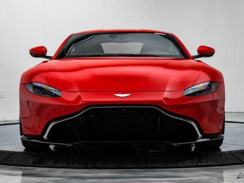 Used 2019 Aston Martin V8 Vantage Coupe image 30