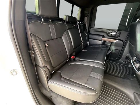 Used 2023 Chevrolet Silverado 2500 High Country w/ Safety Package II AWD/4WD image 18