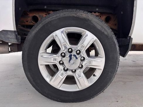Used 2018 Chevrolet Silverado 2500 LTZ w/ LTZ Plus Package AWD/4WD image 7