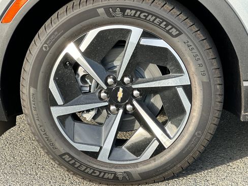 New 2026 Chevrolet Equinox EV LT image 32