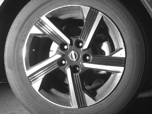 Used 2025 Nissan Sentra SV image 13