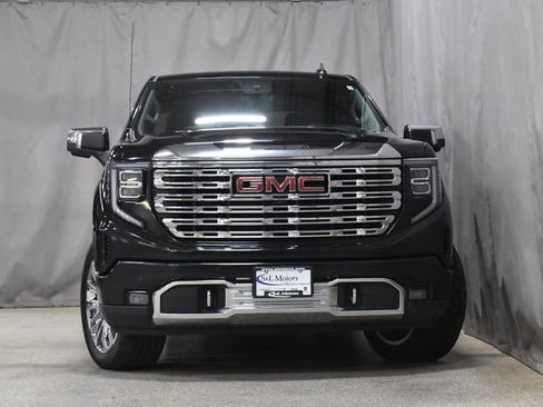 Used 2023 GMC Sierra 1500 Denali image 4