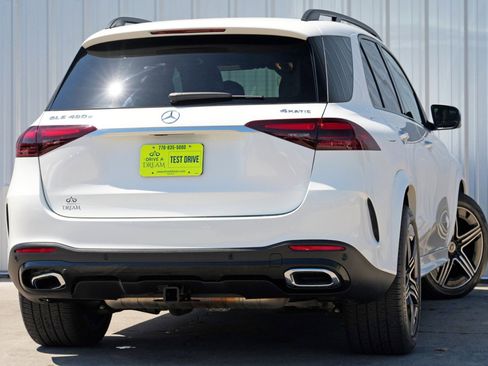 Used 2024 Mercedes-Benz GLE 450e 4MATIC image 5