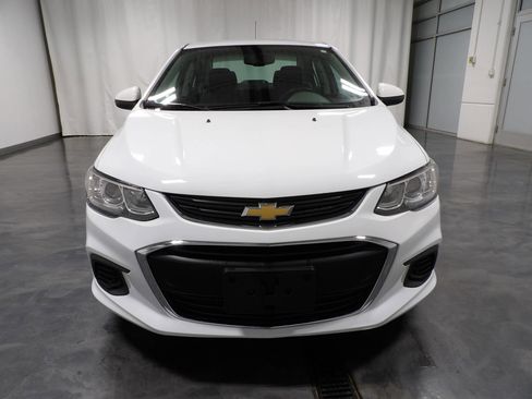 Used 2019 Chevrolet Sonic LT image 3