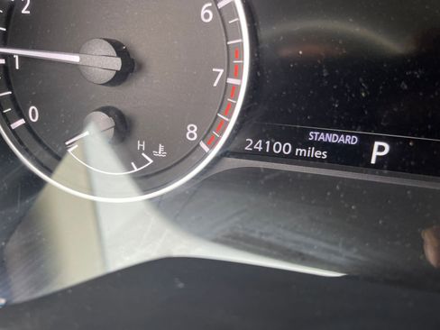 Used 2025 Nissan Pathfinder SV image 42