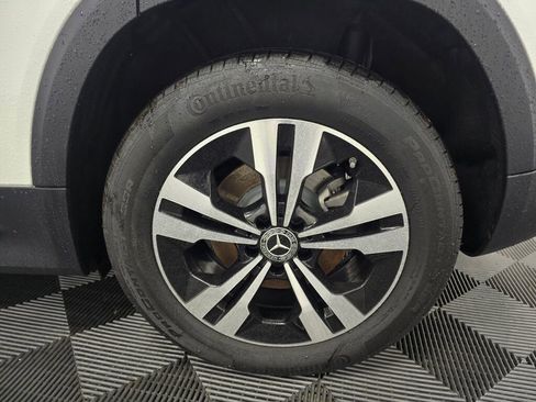 Used 2025 Mercedes-Benz GLB 250 4MATIC image 20