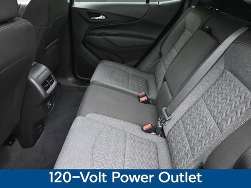 Used 2022 Chevrolet Equinox LT image 12